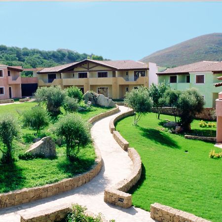 אפרטהוטל מרינלה Le Corti Di Marinella מראה חיצוני תמונה