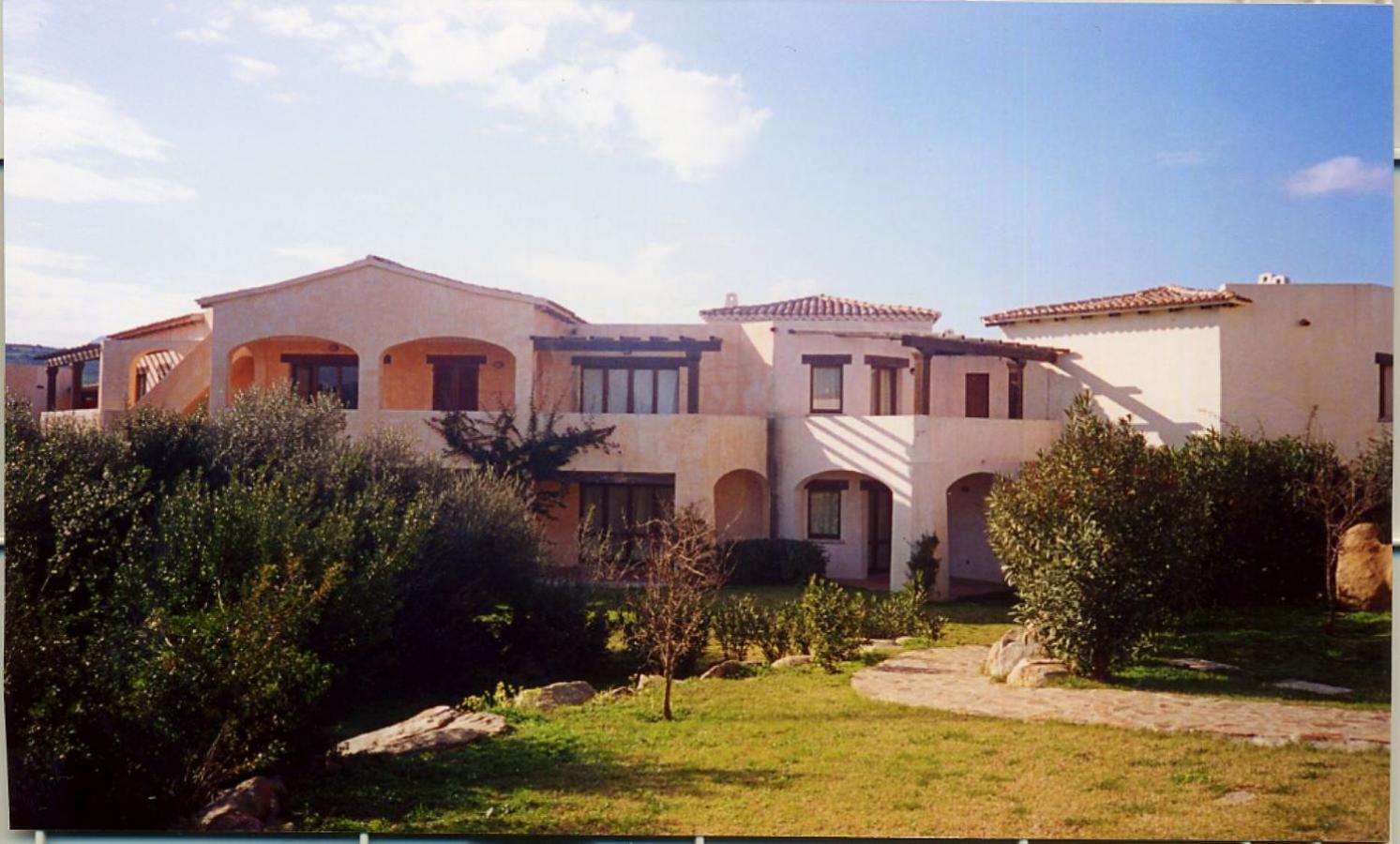 אפרטהוטל מרינלה Le Corti Di Marinella מראה חיצוני תמונה