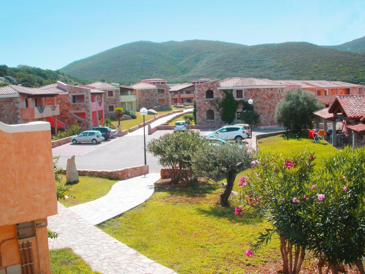 אפרטהוטל מרינלה Le Corti Di Marinella מראה חיצוני תמונה